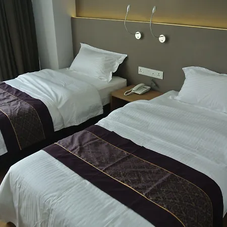 Super 8 Hotel @ Bayan Baru-3